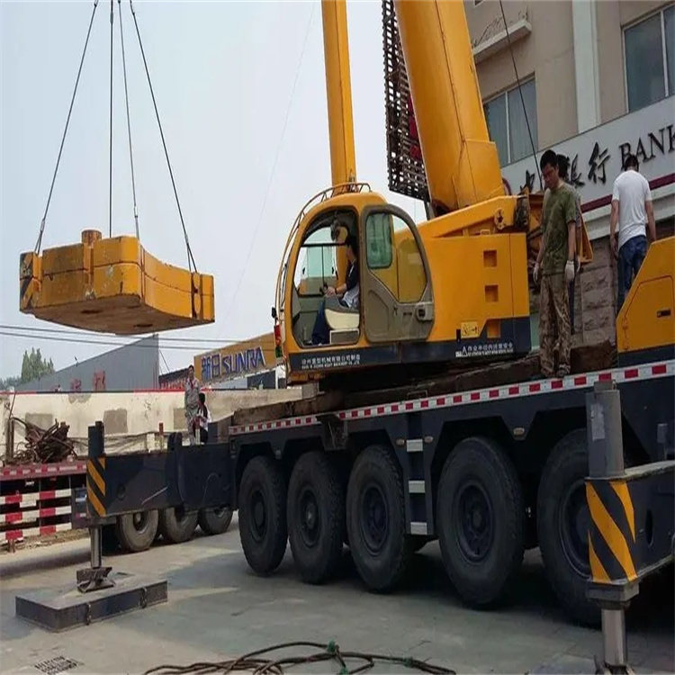 武侯当地吊车出租|机器吊装|75吨|工厂搬迁服务